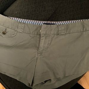 American Eagle women’s shirts.  Grey. Size 6 like new